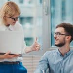 Feedback Adalah: Kenali Contoh dan Cara Penyampaiannya